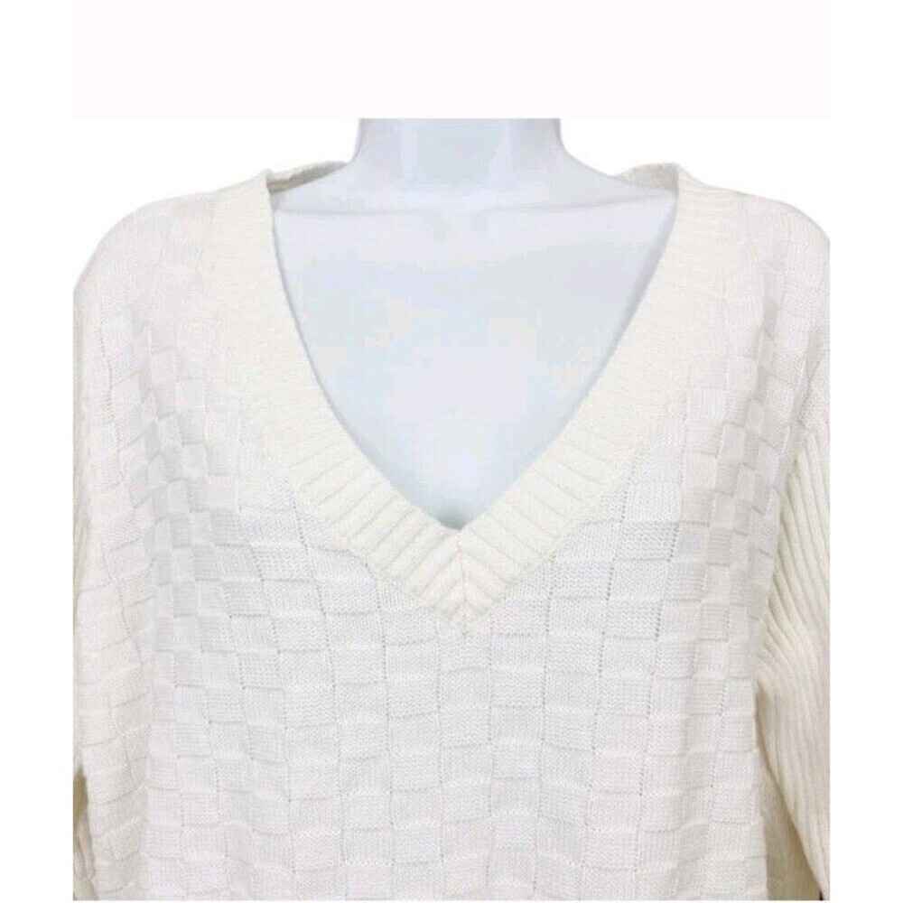 Rafalla Woman Woven Knit V-eck Sweater Size 2X Color: off-white - Picture 4 of 8
